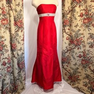 MY Fashion Gorgeous Red Strapless Rhinestone Empire Waist Formal Maxi Dress Gown